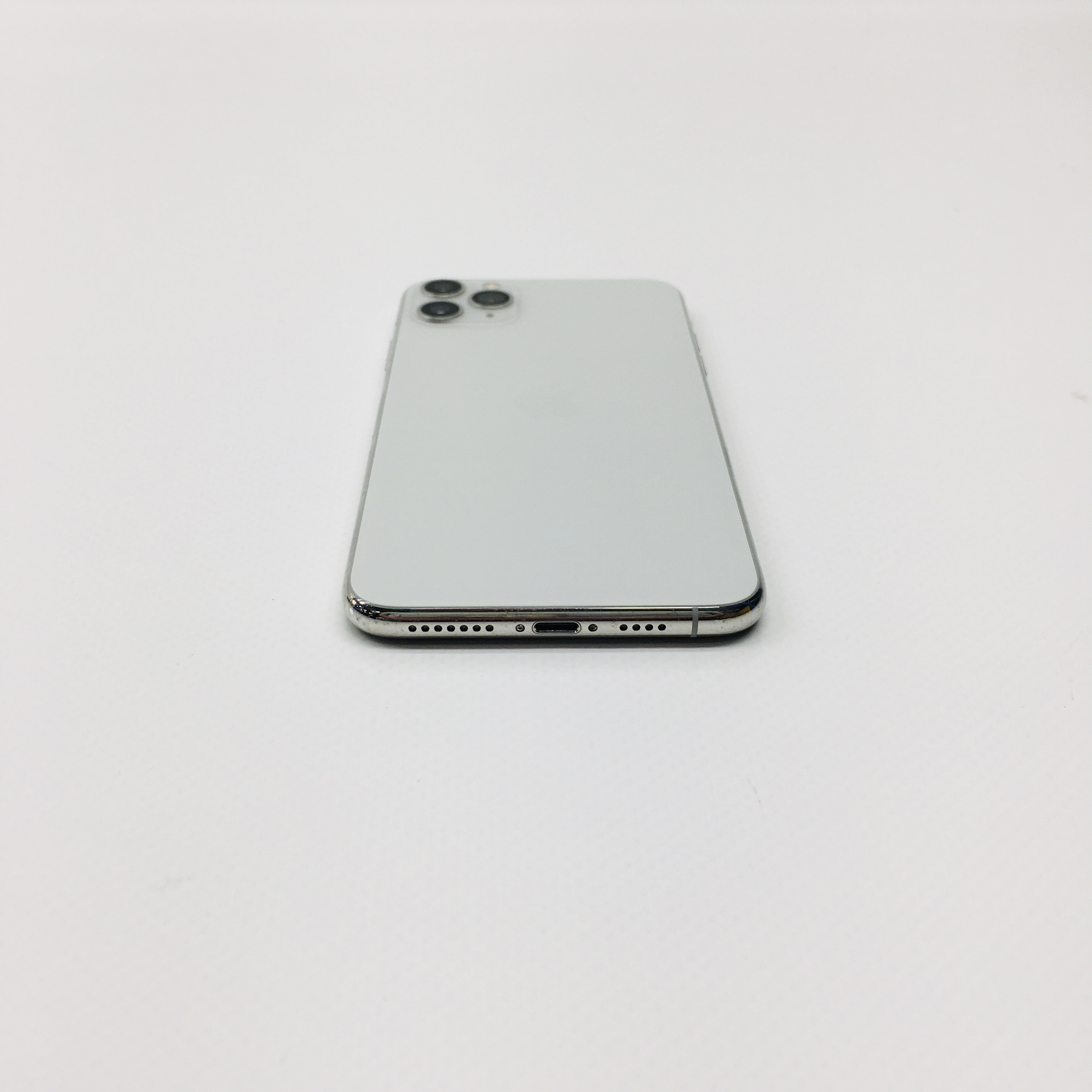 iPhone 11 Pro Max 64GB, 64GB, Silver, image 3