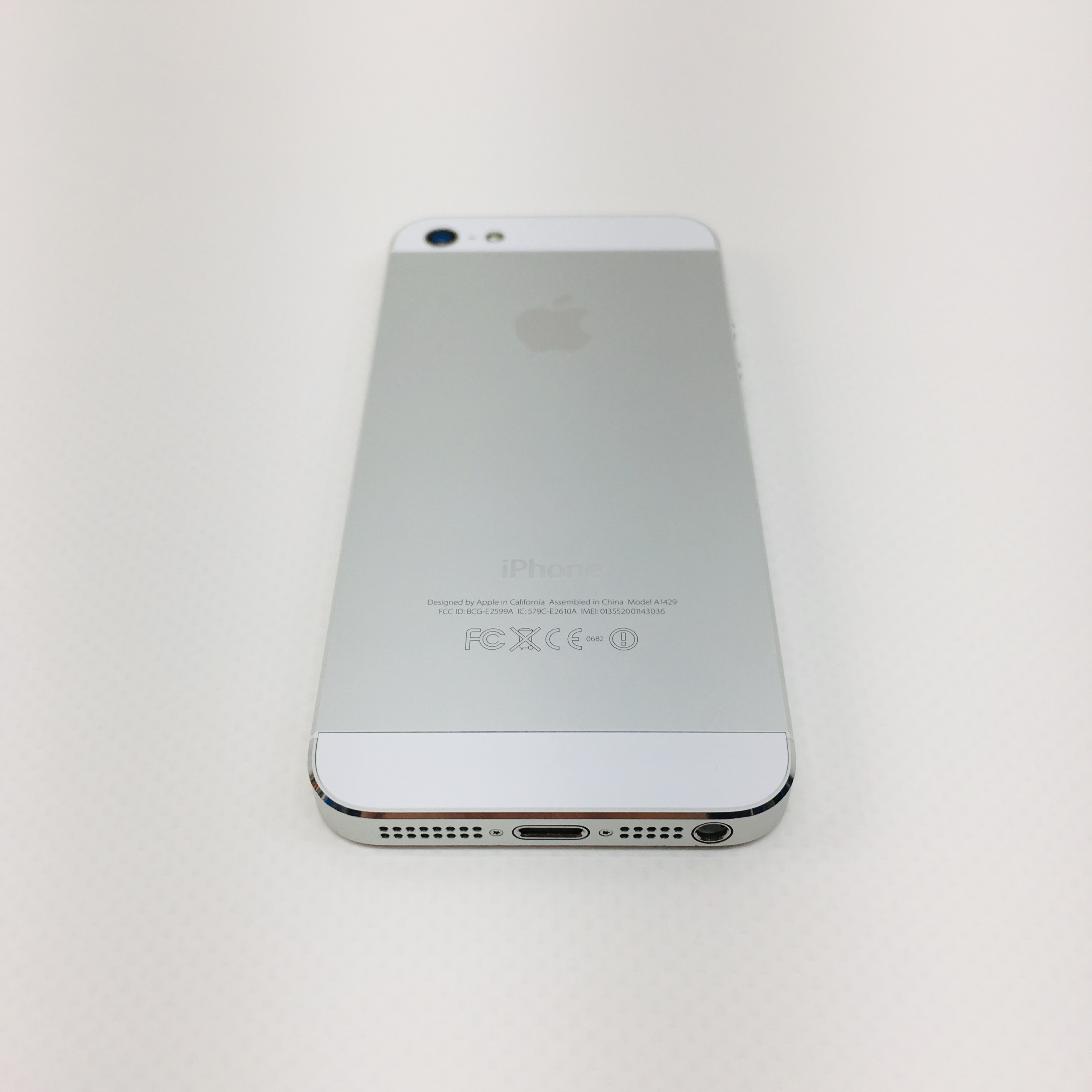 iPhone 5 Silver 16 GB au - スマートフォン本体