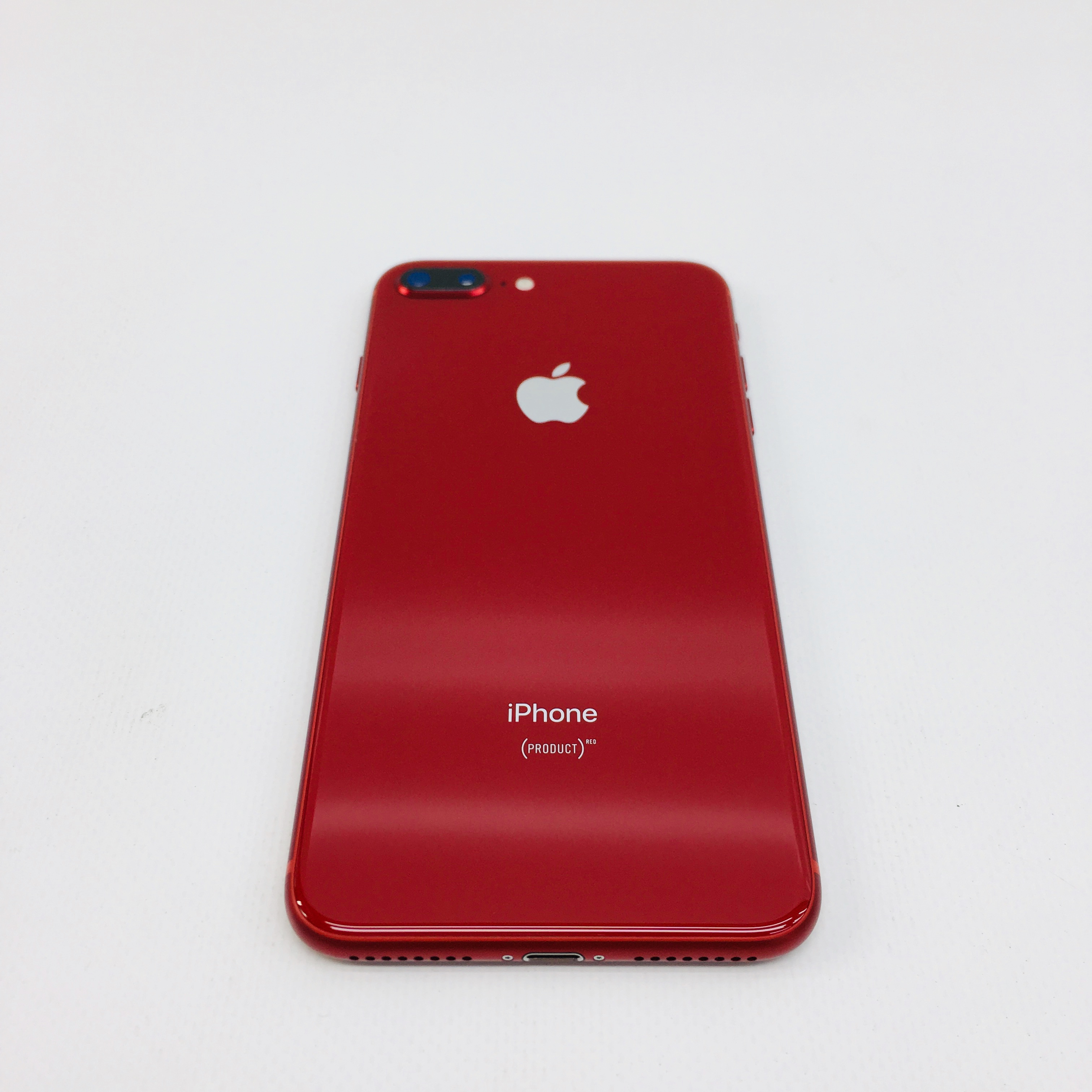 Red s отзывы. Iphone 8 Plus Red. Iphone 8 Plus красный. Iphone 8 Plus product Red. Iphone 8 Plus 256gb Red.