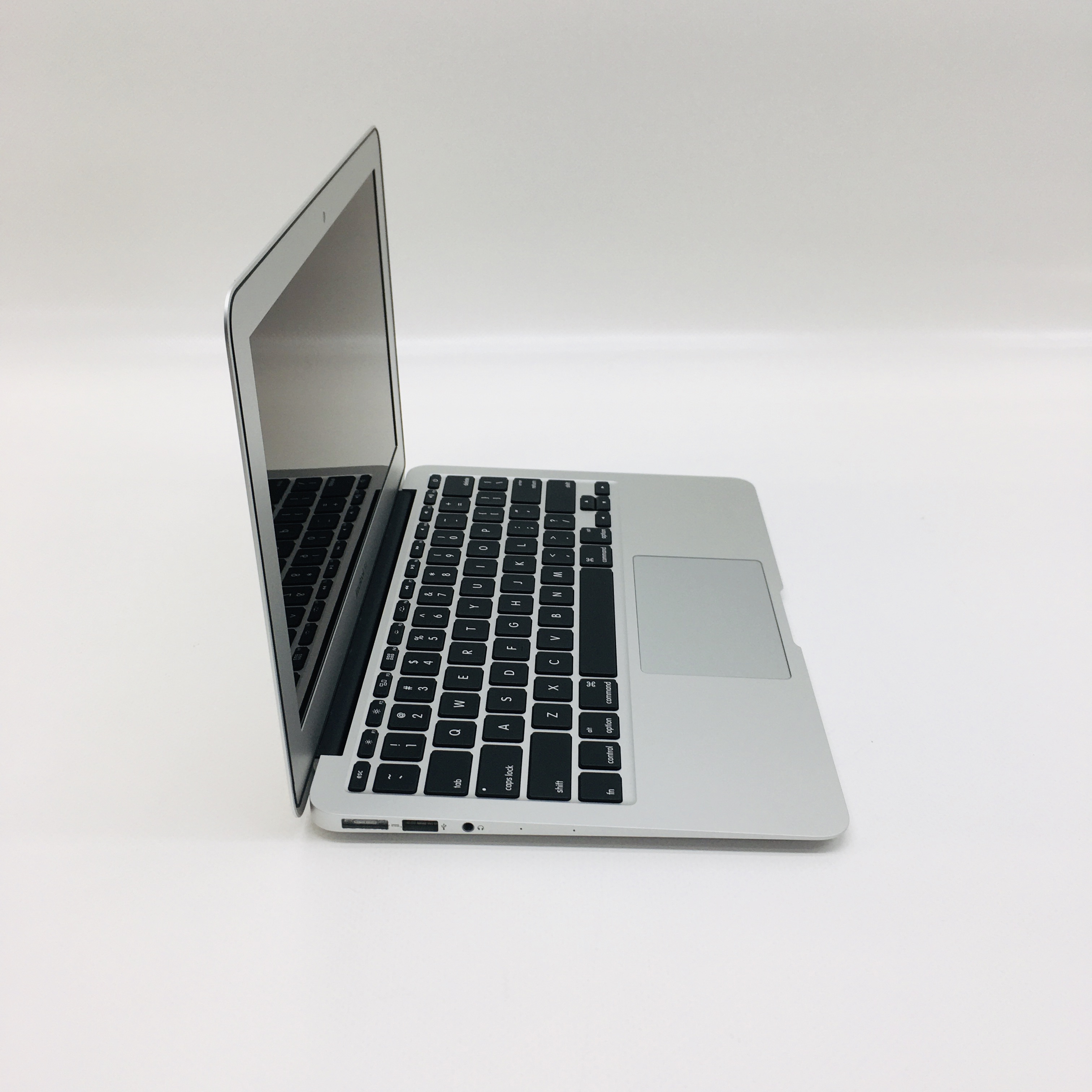 refurbished macbook air 2015