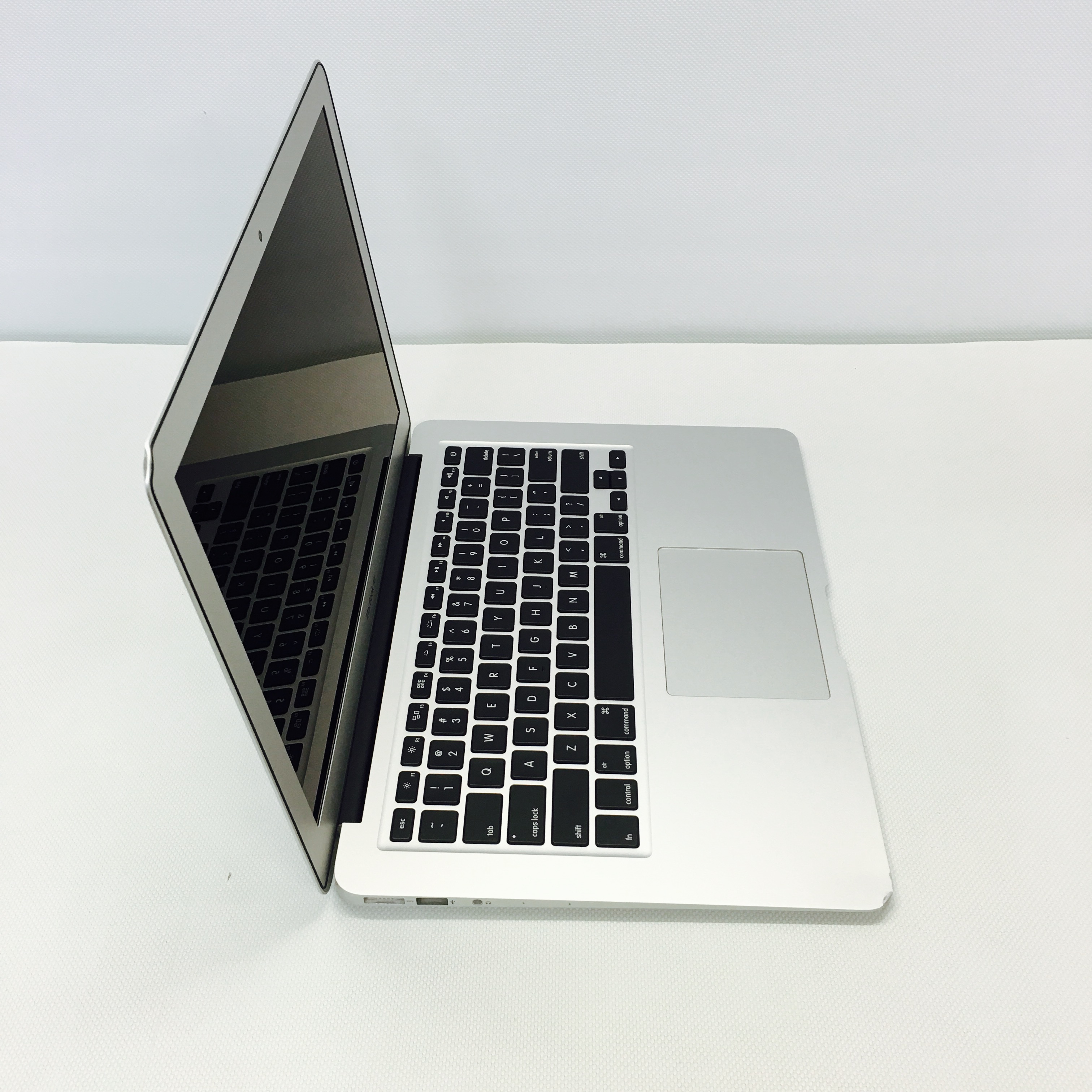 refurbished macbook air 13