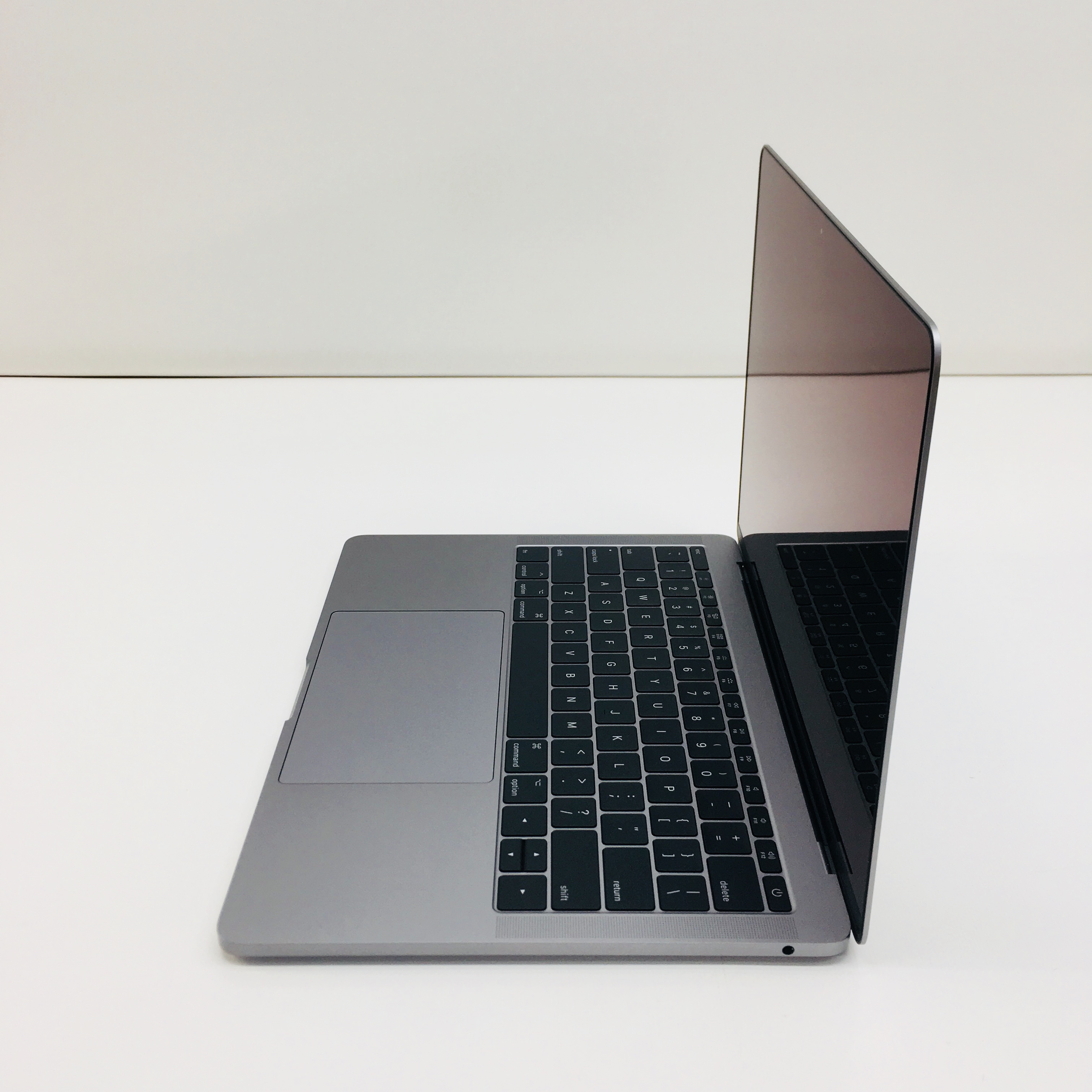 refurbished macbook 2017