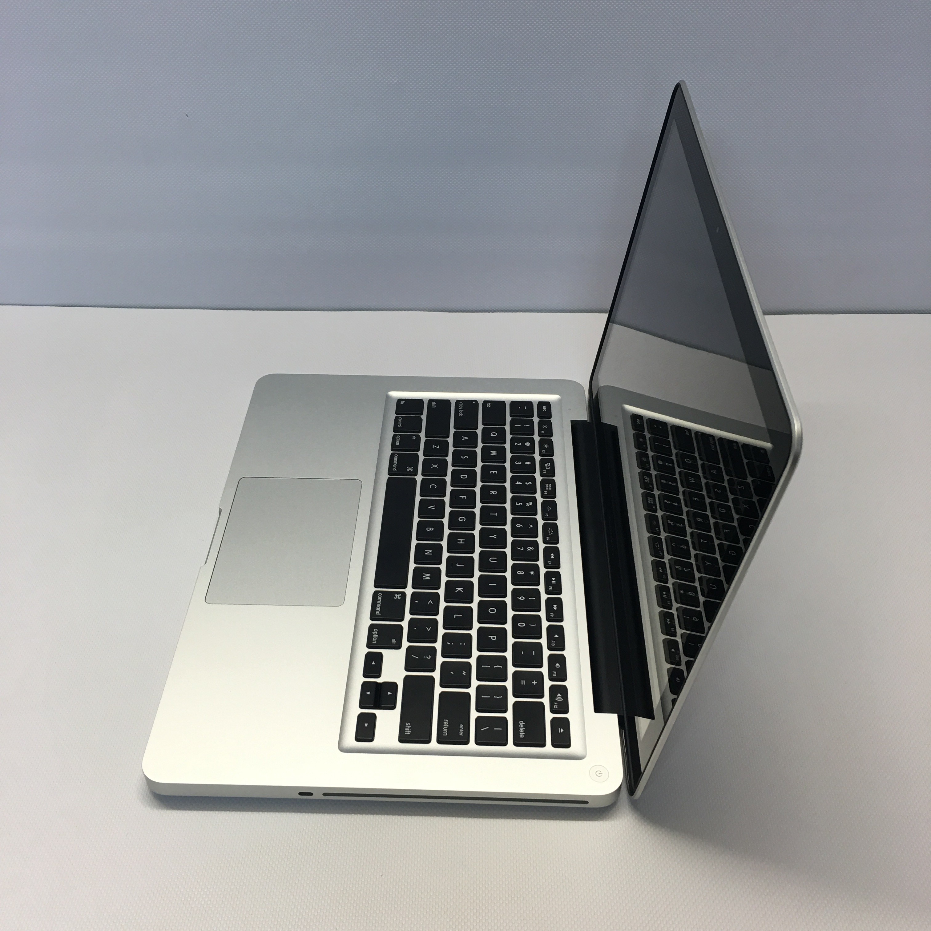 2016 macbook pro 13 inch refurbished