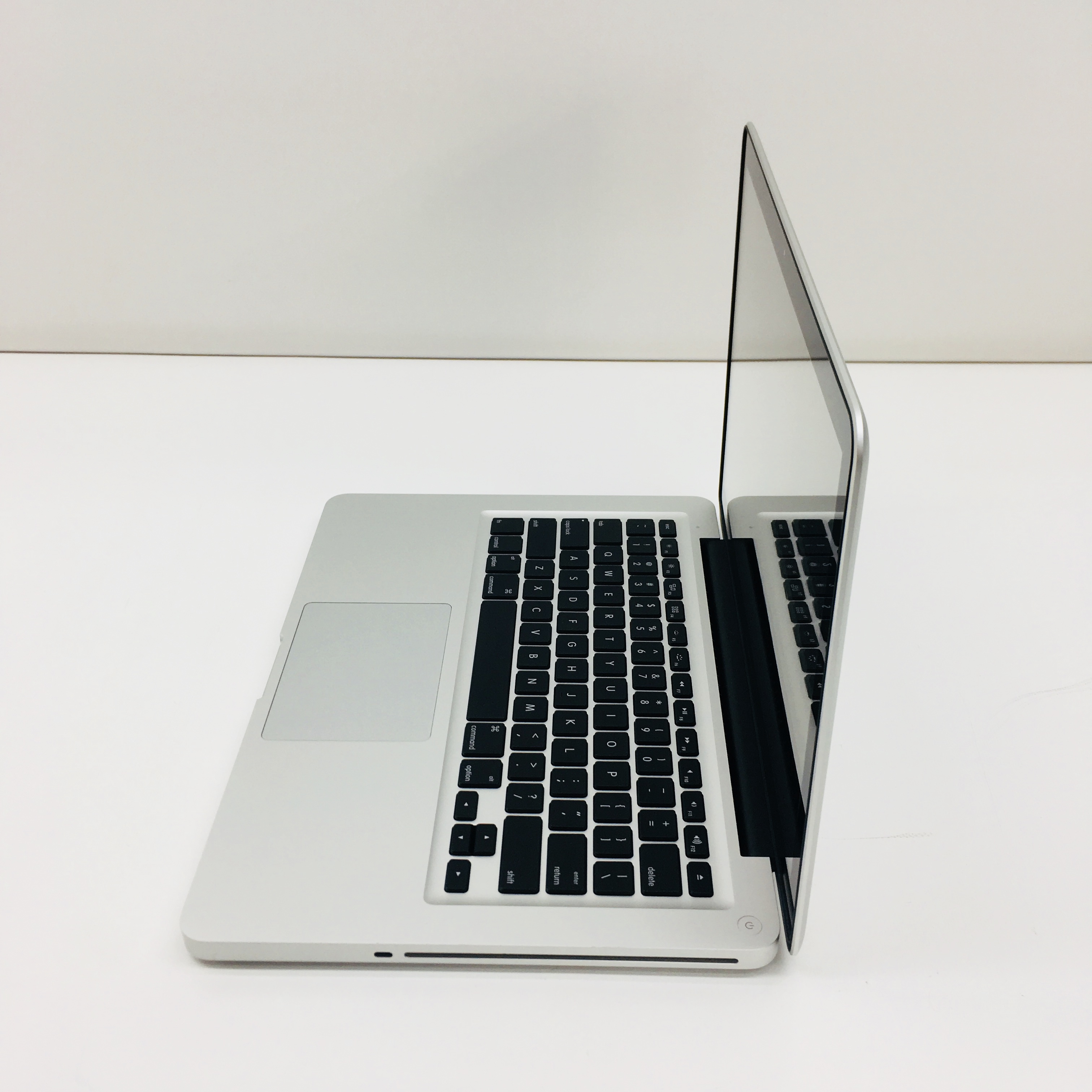 macbook intel core 2 duo 2.4 ghz macbook intel core 2 duo 2.4 ghz