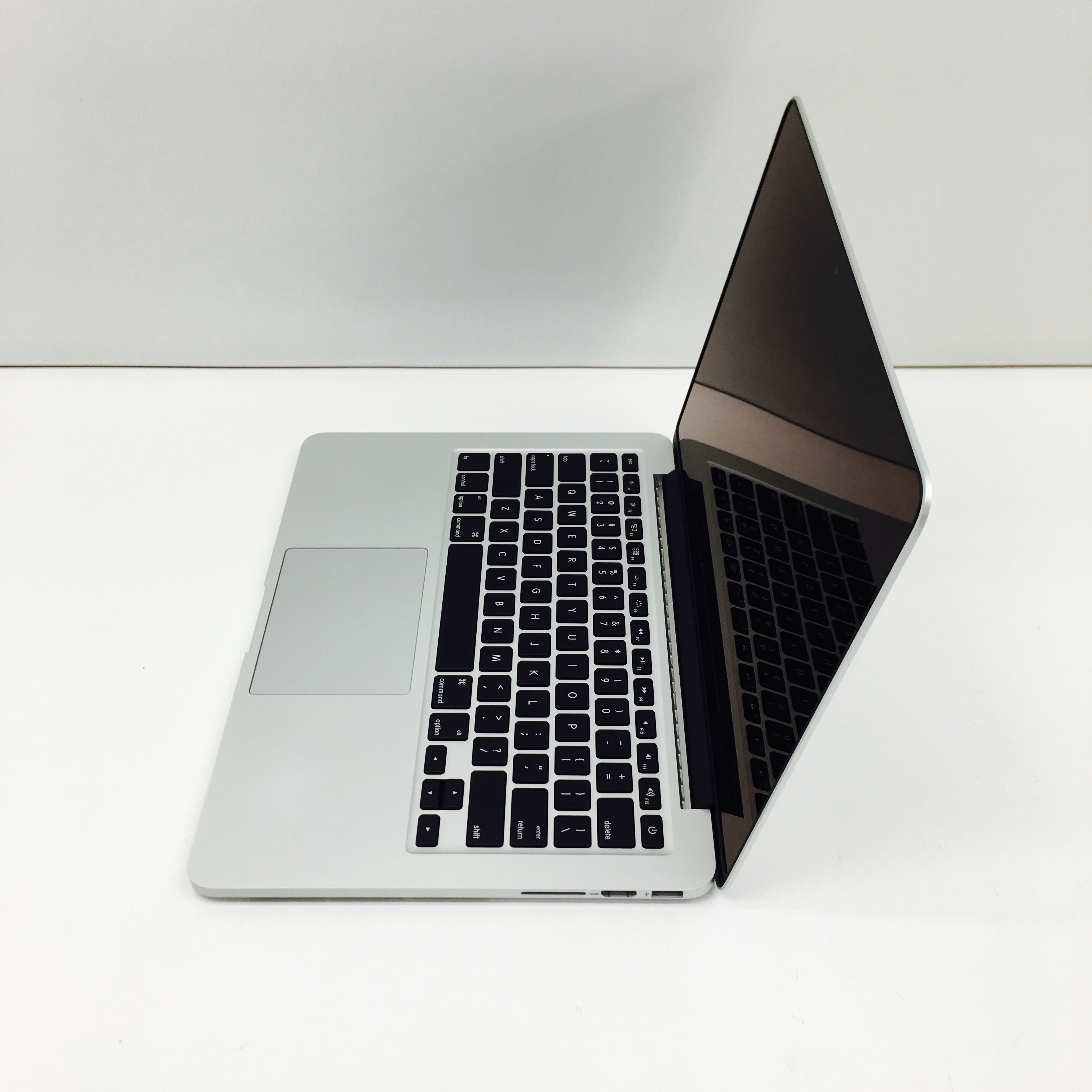 macbook pro 13 inch 2019 refurbished
