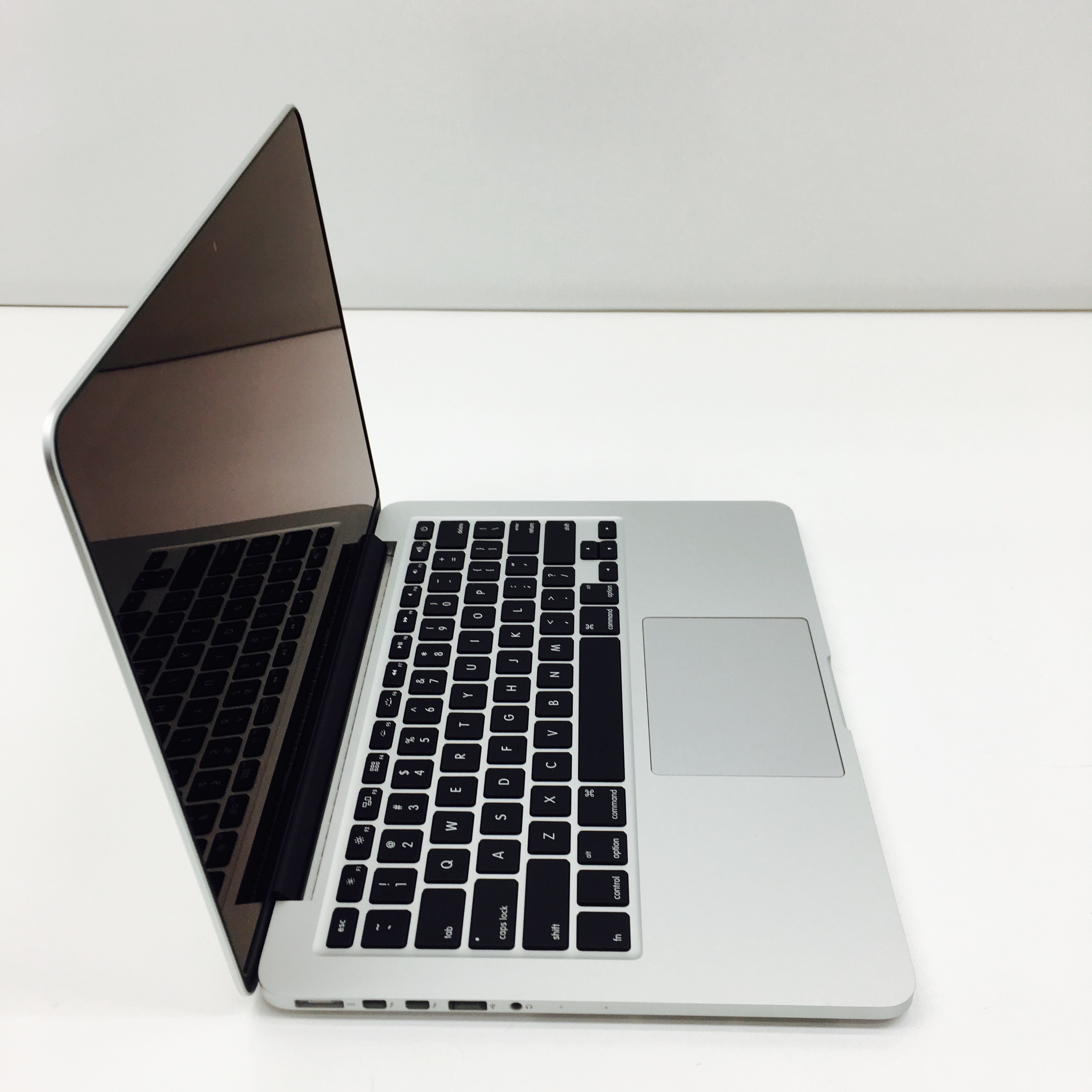 buy used macbook pro 2015