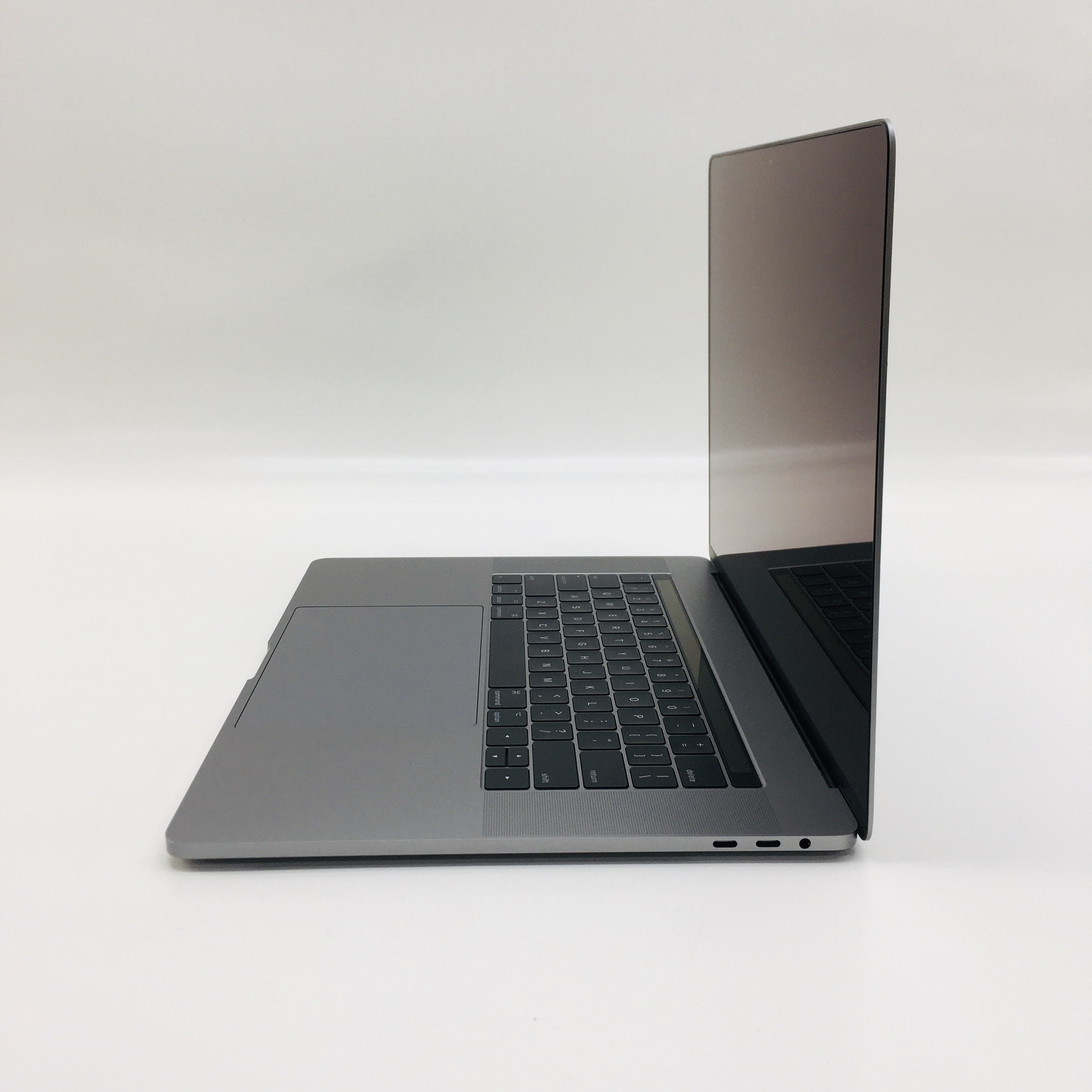 refurbished macbook pro 15 inch 2018