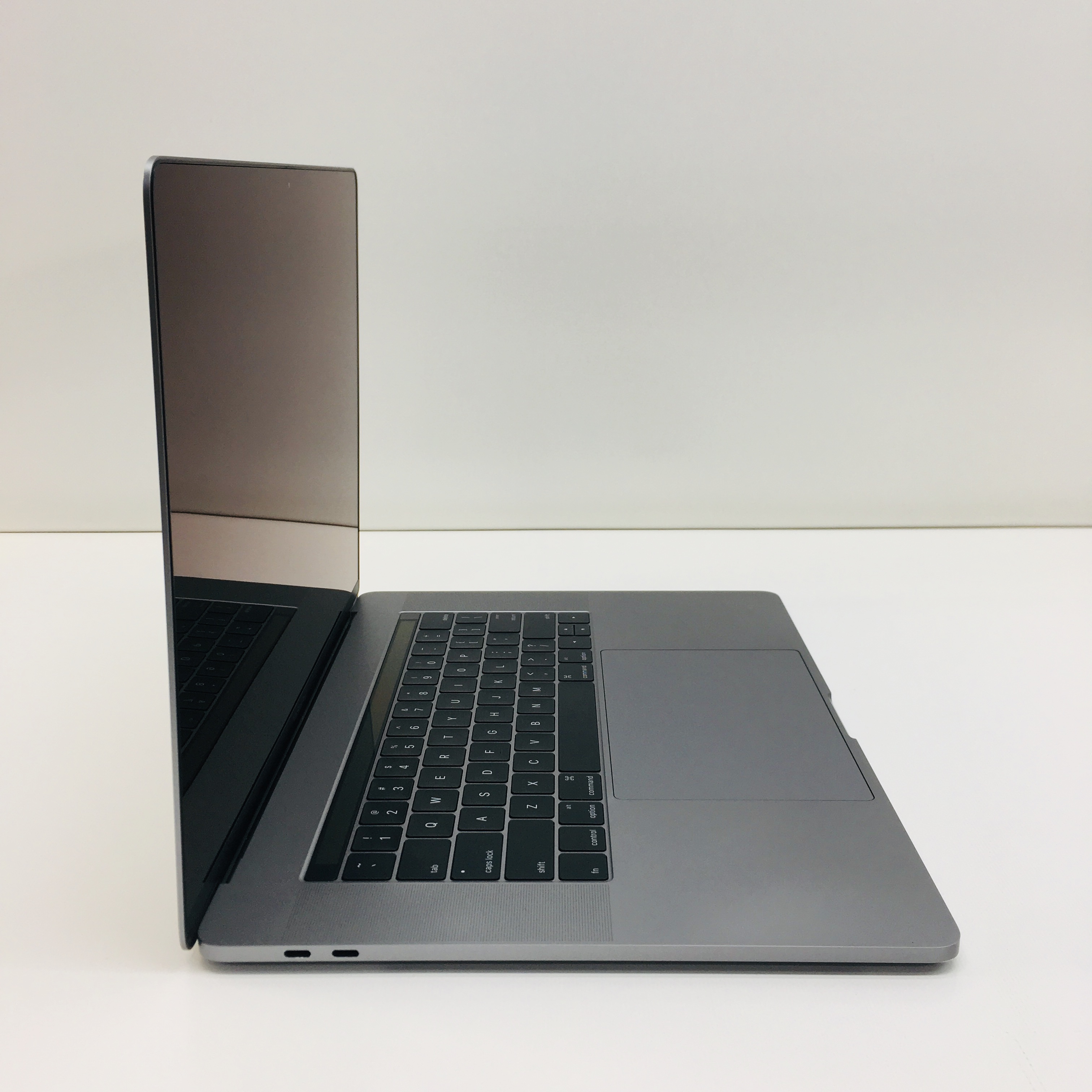refurbished macbook 2016 refurbished macbook 2016