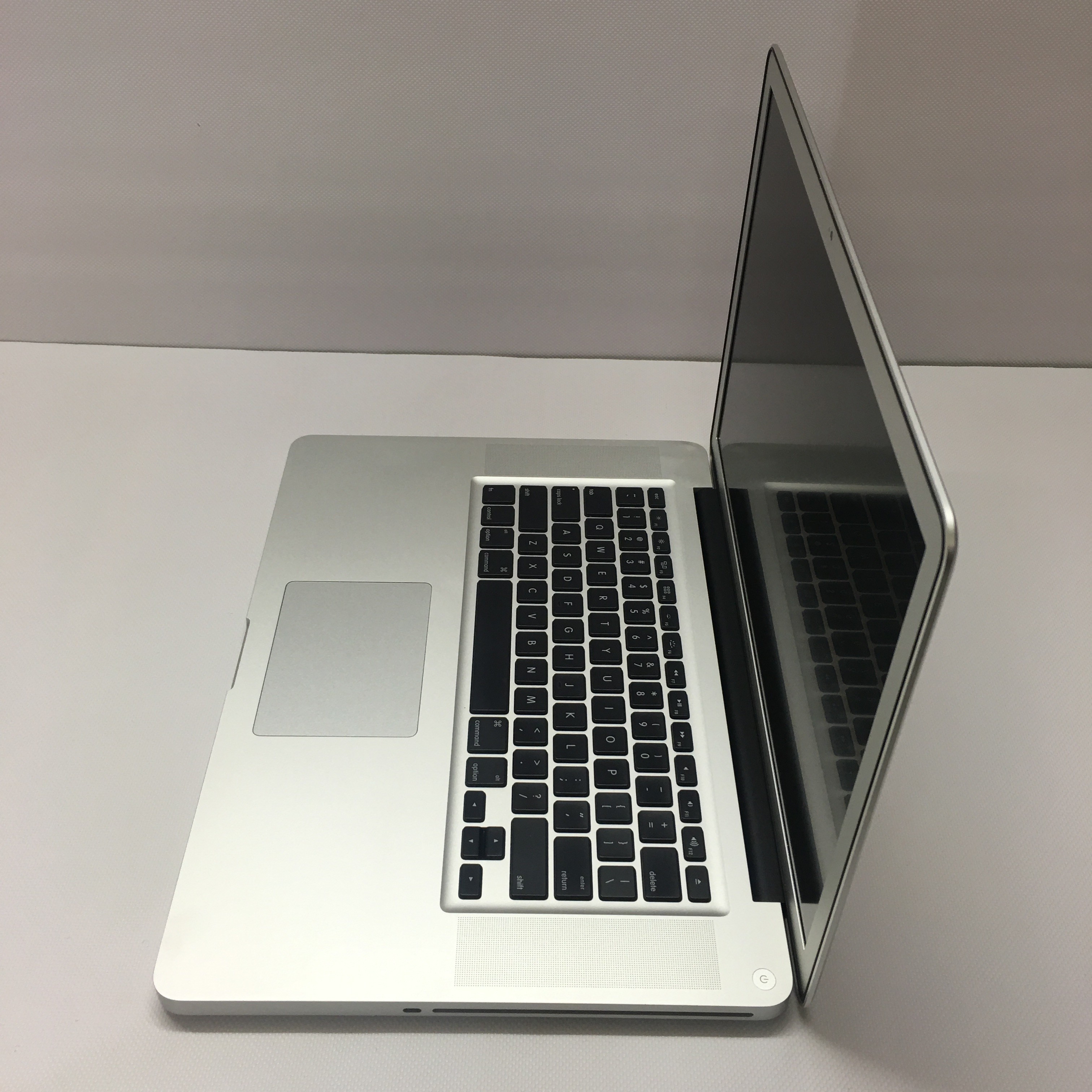 macbook refurbished 15 inch