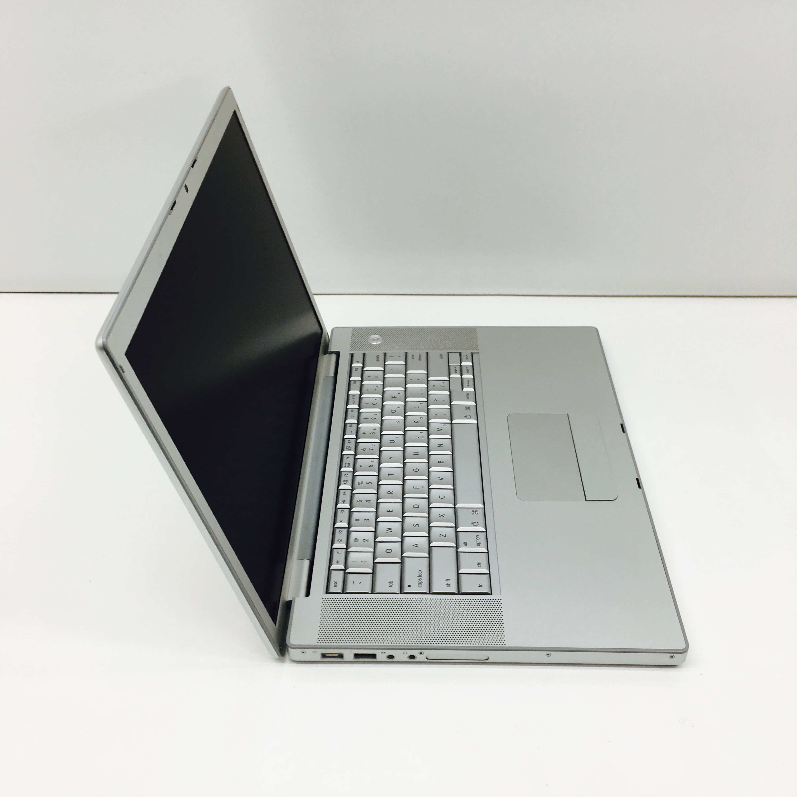 macbook pro 15 inch refurbished