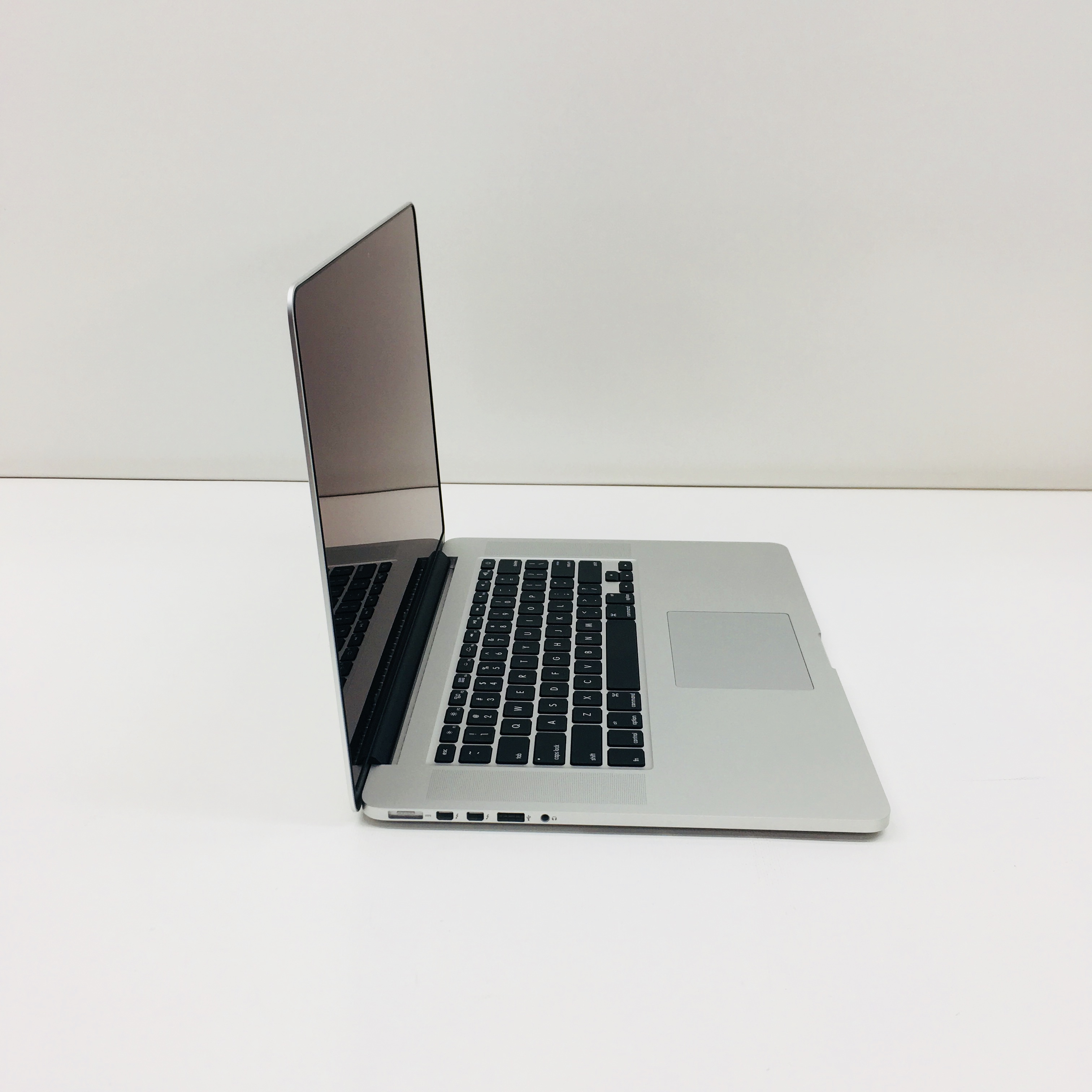 Fully Refurbished MacBook Pro Retina 15